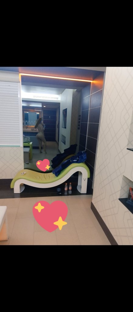Buenas y ricas noches mañana disponible 😘