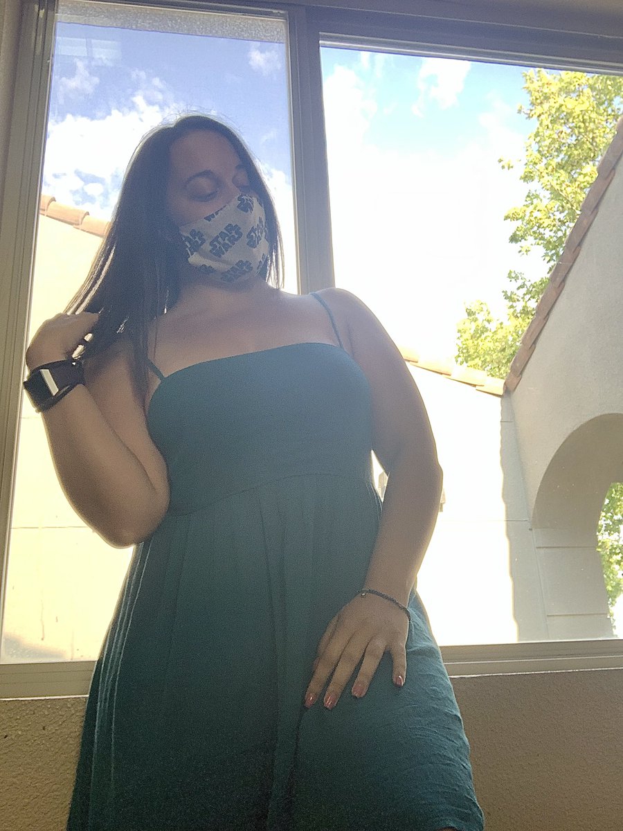 MsLaydeeLala's tweet photo. “I won’t lose like that, I won’t lose myself.” - @samsmith
°
#sundayfunday #sundazed #sundress #straighthair #firststraighthairoftheseason #greenbluegreyeyes #tattoos #maskedup #starwars #greyjedicode #albumcover #iphonexs #love #oldsoul #kidatheart #universe #hashtagoverload https://t.co/jJCWTIj7Xb