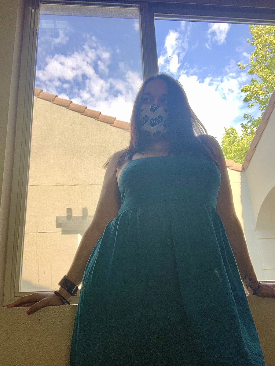 MsLaydeeLala's tweet photo. “I won’t lose like that, I won’t lose myself.” - @samsmith
°
#sundayfunday #sundazed #sundress #straighthair #firststraighthairoftheseason #greenbluegreyeyes #tattoos #maskedup #starwars #greyjedicode #albumcover #iphonexs #love #oldsoul #kidatheart #universe #hashtagoverload https://t.co/jJCWTIj7Xb