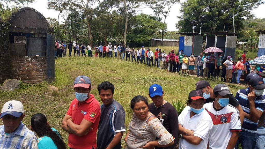 JavierParriles's tweet image. #Nicaragua hoy se desarrolló un proceso cívico en tranquilidad, en cada barrio y comunidad, con gran participación del pueblo caribeño. #24Y25VERIFICANDONOSGANAMOSTODOS