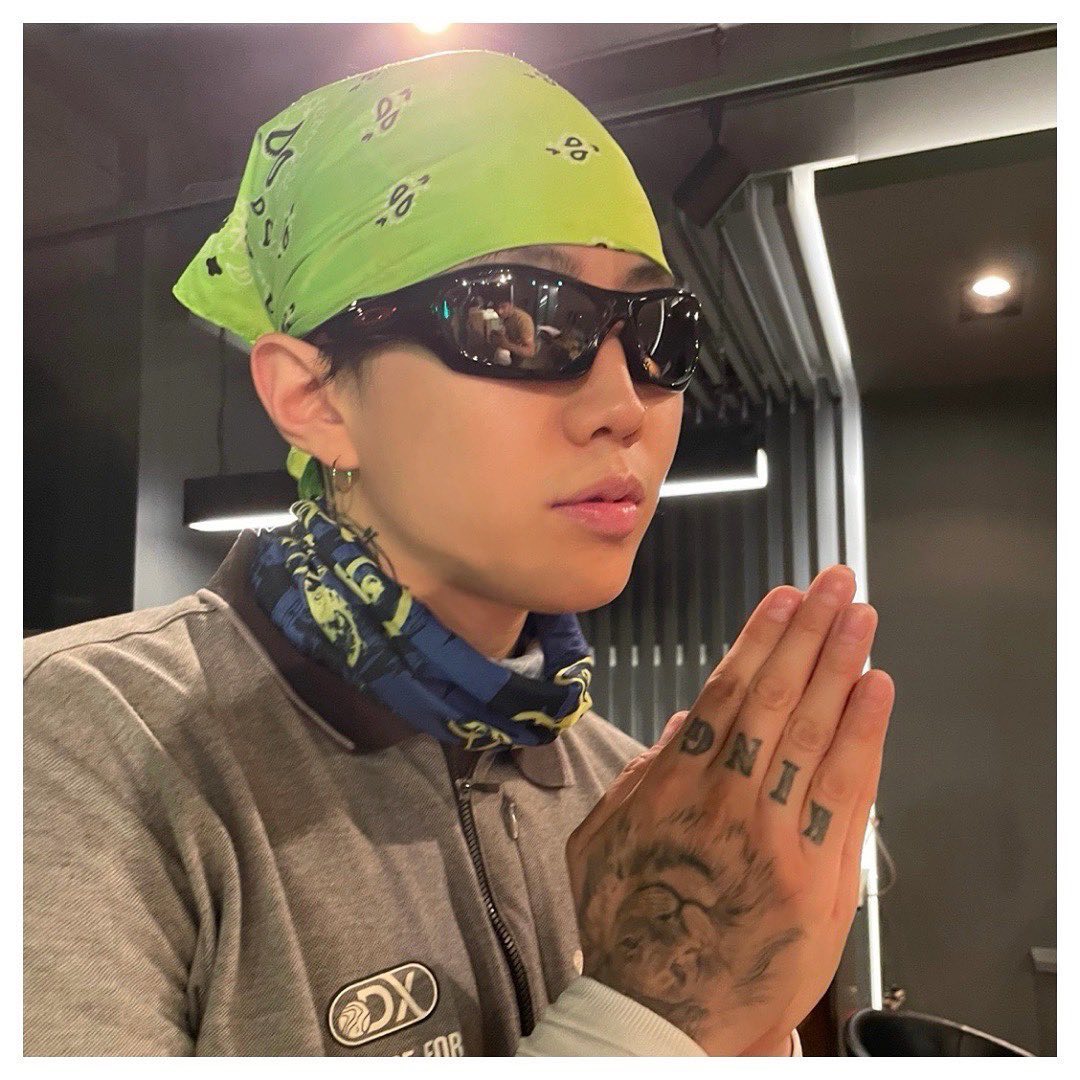 BrazilJaebum's tweet photo. @JAYBUMAOM Jay I love you so much💙 thank you for keeping me alive💙🥺 @JAYBUMAOM #aksjaypark https://t.co/tcw79pv2MR