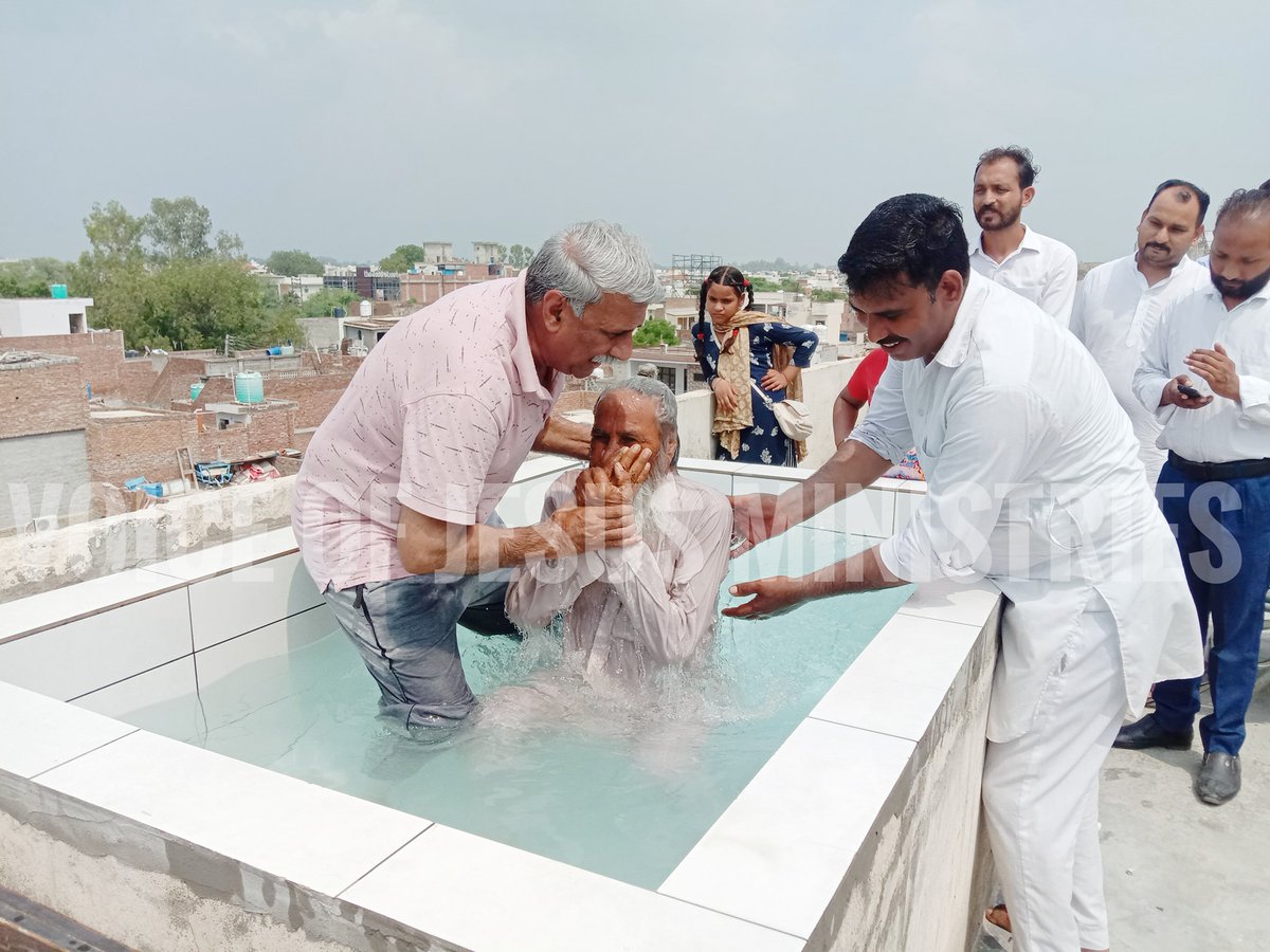 सरदार  हरदीप  सिंह, अब हैरी  बन गए