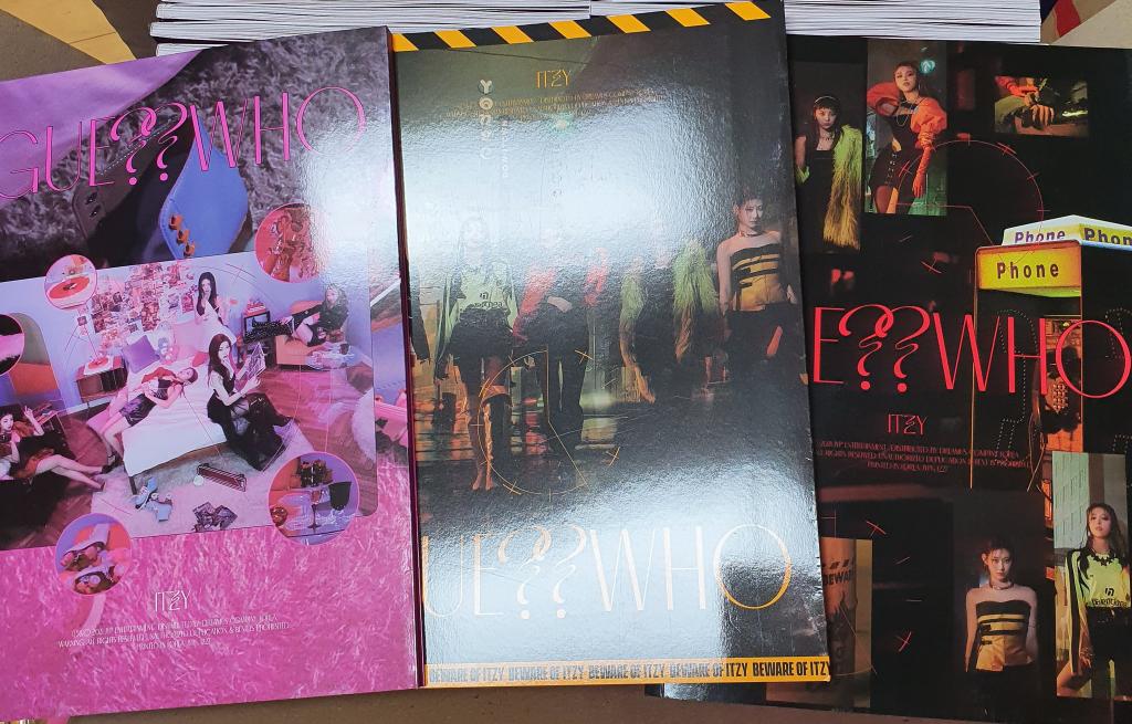 #ULAPKR2KR ☁️ KR to KR only ITZY GUESS WHO UNSEALED ALBUM *PB&CD ONLY* 💰 P1700 5 set (15 album) all in 💰 P2600 10 set (30 album) all in PAYO GCASH dm if interested. Tags wtb lfs ITZY bulk album supplier