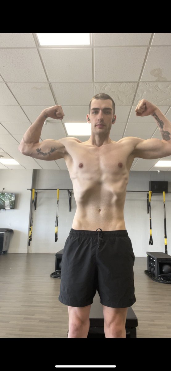 Its_nigelthorne's tweet photo. Been going to the gym for 7 months and I’m at 10.3 percent body fat https://t.co/OJ6jMPD6r6