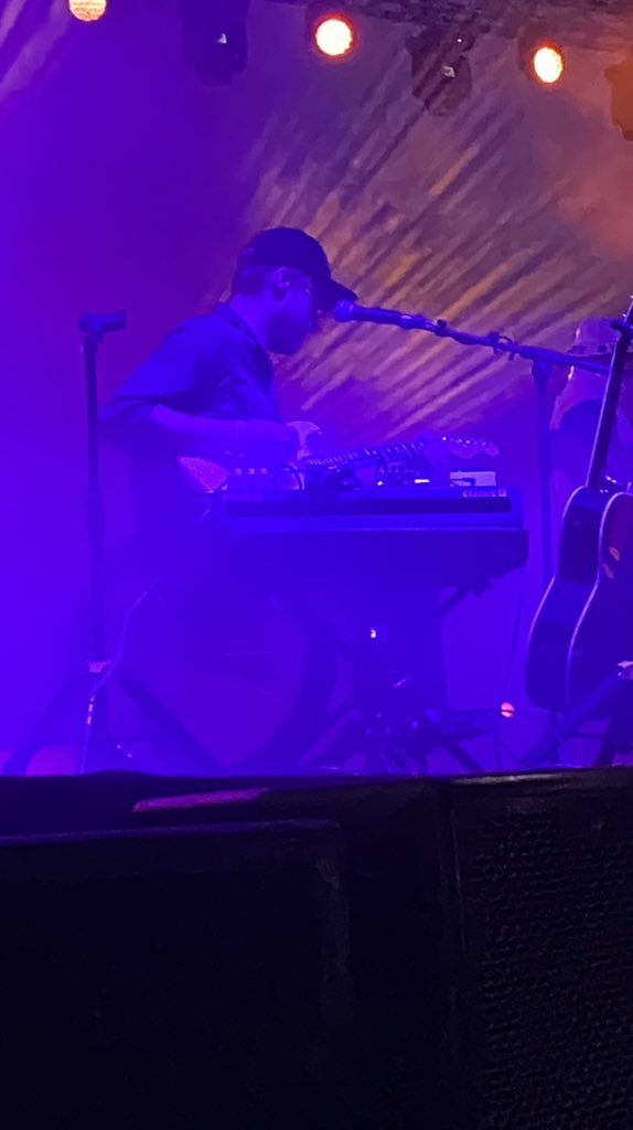 lwilsy's tweet photo. thank you @portugaltheman @PTMFoundation for honoring indigenous people with your performance!! and eric howk for being just such a badass 🤘🏻🤘🏻 #ADArevolution https://t.co/qhE08JM1OQ