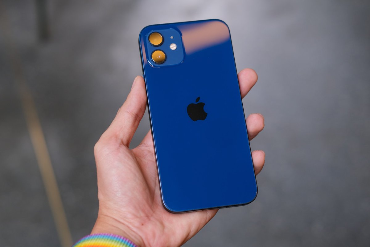 Gadgets360's tweet photo. Amazon Prime Day sale is now live in India. We've handpicked some of the best deals and offers available today
https://t.co/2DgAEVGQWi https://t.co/vXUlqcb7Kl