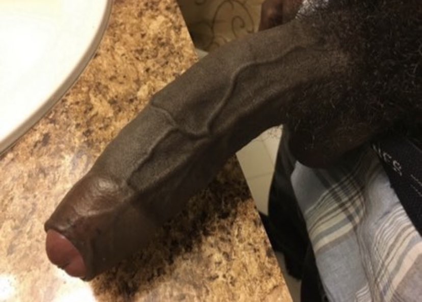 d4ddyd3onbbc's tweet photo. Come take care of this bbc #Snowbunny WYA! #blacked #whitegirlforbbc https://t.co/Ov0b7MbaOp