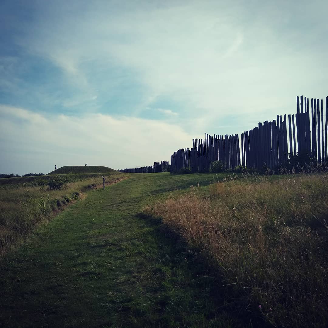 SchnurrRachael's tweet photo. TFW you tour a prehistoric Mississippian site for the first time... And you grew up only 35 minutes away from it. #aztalan #twitterstorians #nativeamerica #history #googleit https://t.co/j3AAiZq2Xn