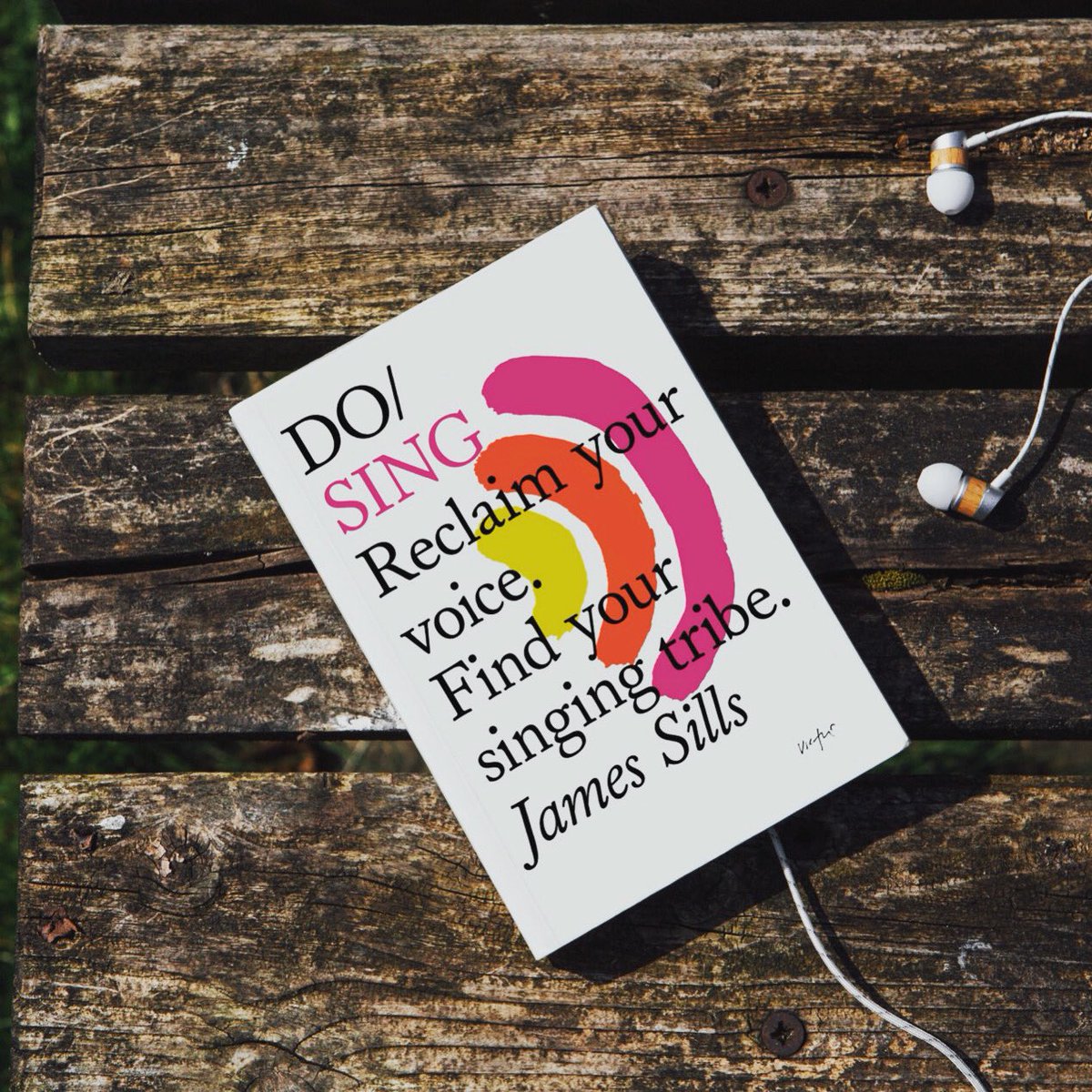 jsillsmusic's tweet photo. Did you know that my book is now available on @Spotify? Plus many other titles from @DoBookCo. Dive in &amp; get inspired! #spotify #dobookco https://t.co/zx1ORHCVWX
