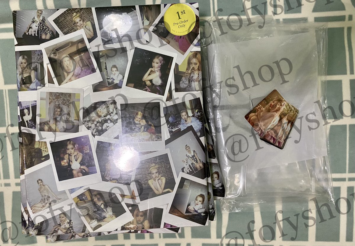 fofyshop's tweet photo. 📚Rosé - R - Photobook [Special Edition]  รอบแอร์

ของถึงแล้วนะคะ อันนี้แค่เฉพาะกล่องแรกนะคะ อีก2กล่องกำลังมาค่า 
ลูกค้าได้ที่ของในกล่องนี้เราแจ้งชำระส่วนที่เหลือหมดแล้วนะคะ จะรีบแพ็คนะคะ 🙇🏻‍♀️💕💕 

ส่วนสำหรับลูกค้าที่ยังไม่ชำระ ชำระได้วันสุดท้ายวันที่3นะคะ
 #update_fofy https://t.co/doMNC0QCYj