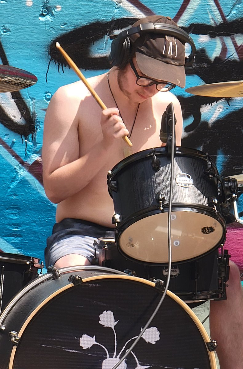 RedactedMD's tweet photo. HOTBENT FEST 📸
our first show was so fucking amazing, it couldn’t have gone better! Thanks to anybody who came to see us and also everyone who just checked us out for the first time! We had so much fun. Huge thank you to @Heartbent1 for having us! https://t.co/GTWQogvSh6