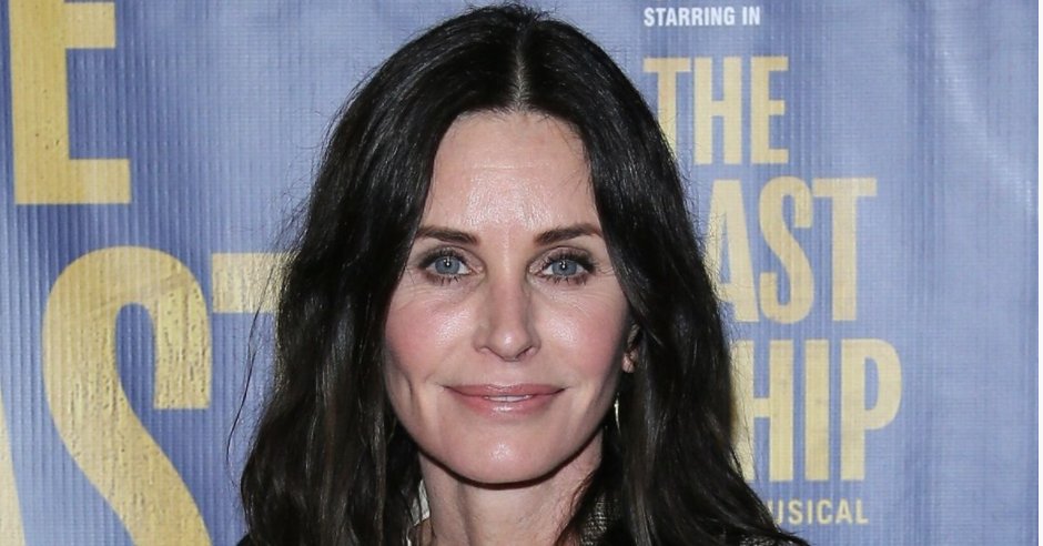 Courteney Cox wishes \gem\ Friends co-star Matt LeBlanc a happy birthday.

 