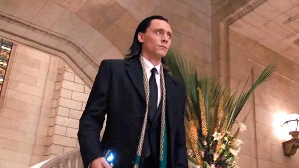NUWANDAVISI0N's tweet photo. the most unrealistic part of the loki series is that loki doesn't change the whole time.. like yall telling me THIS bitch isnt going to change to be dramatic ??? https://t.co/iy7vz7EHka