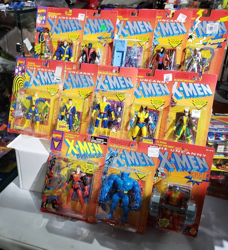 FarpointToys's tweet photo. Previously on X-Men!

HUUUGE collection of hundreds of #toybiz #xmen 

If you missed tonight's episode of #farpointbartertown don't worry there's plenty more!

Name a character in the comments and we'll see if we have it available!

#claimsale #actionfig… https://t.co/8yNgT0f8UC https://t.co/zDPIAvT64m