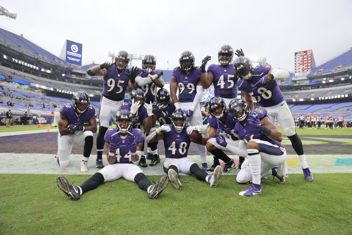 Patrickqueen_'s tweet image. Soon it’ll be time to hunt🤐