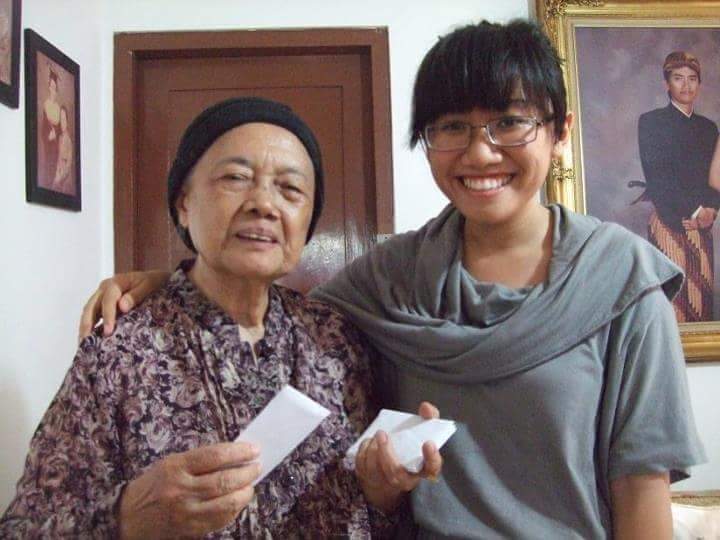 Ketika Tuhan memberimu anugerah finansial yang mapan, jangan naikkan standar hidupmu.. melainkan tingkatkanlah standar mu dalam "memberi" #nasihatibu #ibudlmkenangan