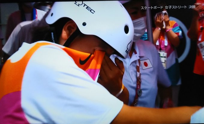 祝 女子スケートボード 13歳の西矢椛選手が金メダル 中山楓奈選手は銅メダル まとめダネ 祝 女子スケートボード 13歳の西矢椛選手が金メダル 中山楓奈選手は銅メダル まとめダネ