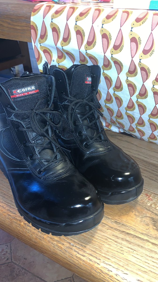 Boots all polished for my first week with the #oncall recruits at Avonmouth this week. #standards I do ❤️ a recruits course 😁😁