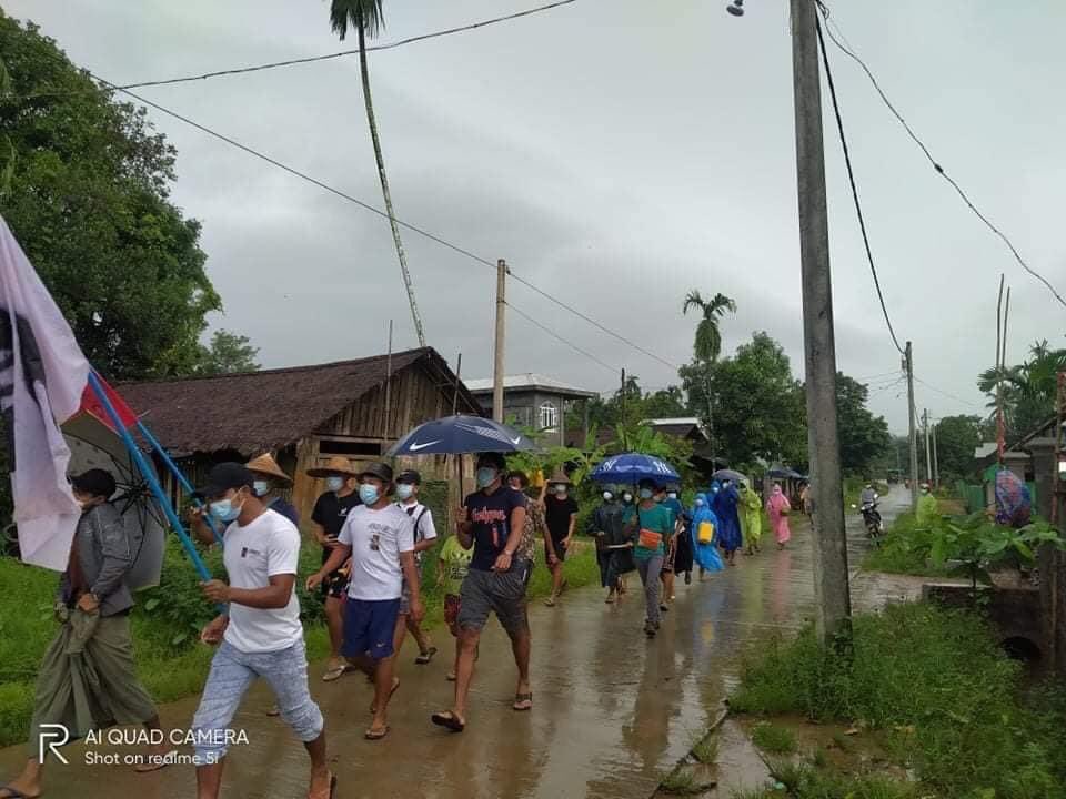 Despite rain and flooding, anti-regime protesters from Panetaw village Thayet Chaung township marched in protest of military regime on Monday.
LET US BREATHE               #StopSACFromRobbingO2     #WhatsHappeningInMyanmar #July26Coup