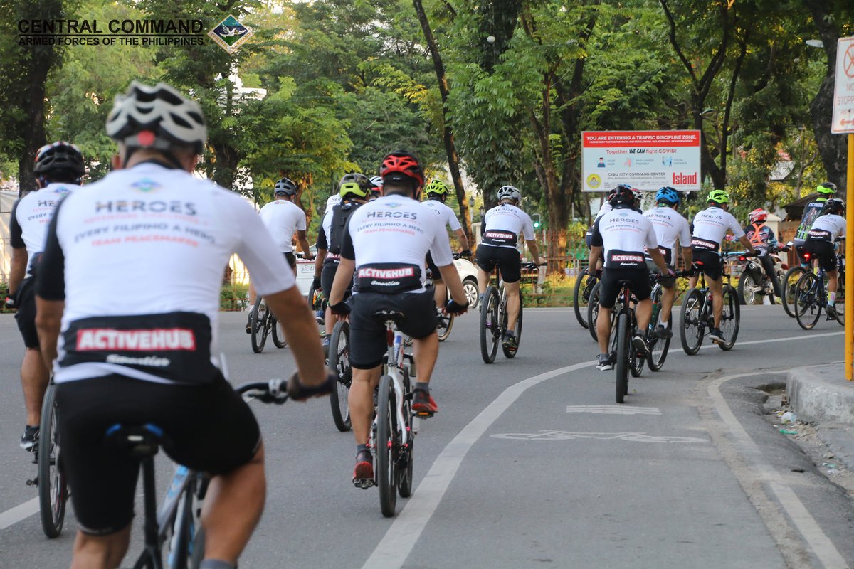 AFP CENTCOM Kicks Off Fun Bike with COMCENTCOM
facebook.com/CentralCommand…

#AFPyoucanTRUST
#PeaceMakerInTheVisayas
#WeHealAsOne