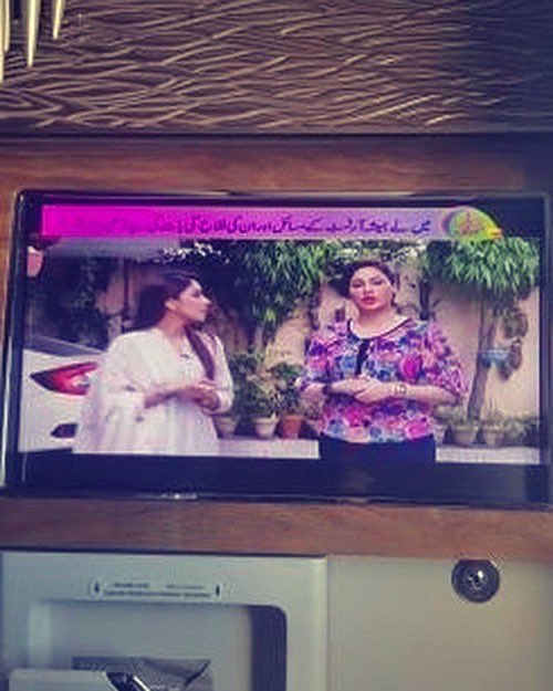 fizaahshoaib's tweet image. Now watch #HamareMehman at @emirates airline 💕

#FsFam 💕

@ARYNEWSOFFICIAL