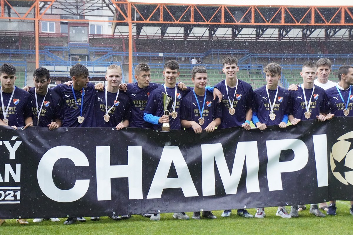 Fc Banik Ostrava On Twitter U19 Zlaty Kahan Zustal Doma Crvenazvezdafk 6 1 Mfkkarvina 7 1 Gornikzabrzessa 3 0 Https T Co Xije2wzlss Https T Co Hpueh0u4zp
