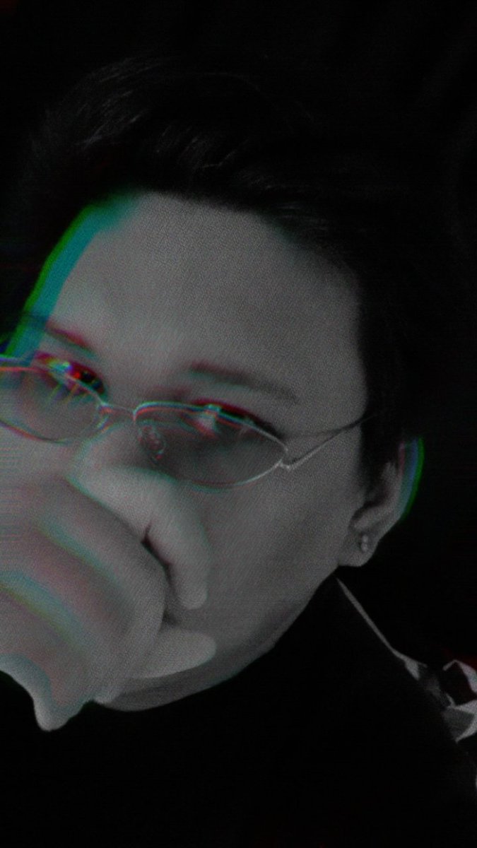 Oo na, 'di na itetake down. Nahuli na rin ako eh, so what's the point of hiding. 

 🌙

《 #SarilingALAMAT 》