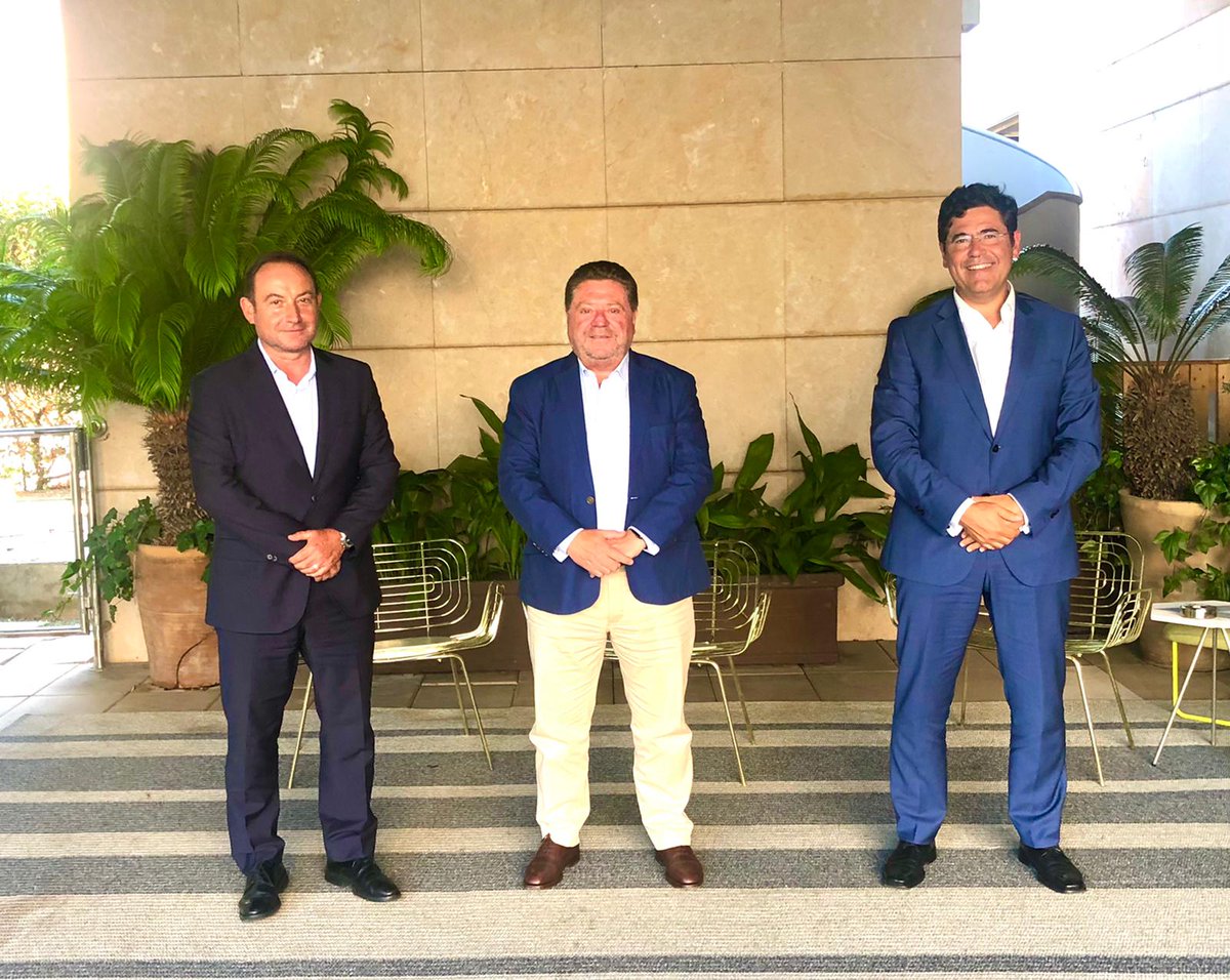 AXASegurosEs's tweet photo. Analizamos junto a @CGMediadores la marcha de la IDD👉 https://t.co/SSQSYKvAMO https://t.co/0AVw8TRmHL