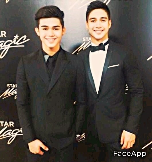 RafmandoManiaol's tweet photo. #ShowtimeSquad Monday
Throwback Monday:
FATHER AND SON TANDEM π
β€οΈ MR. PIOLO PASCUAL, @piolopascual_ph &
βοΈ Ultimate Heartthrob β¨
π MR. IΓIGO PASCUAL, @InigoDPascual
βοΈ International Pop Urban Artist β¨
#9thStarMagicBall https://t.co/diTghm3SAm