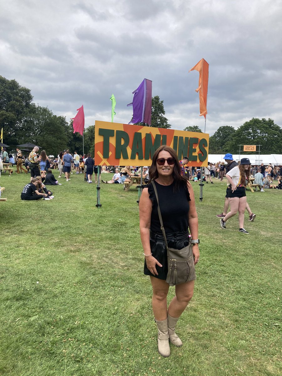 LouiseWeight's tweet photo. Tramlines it’s been a pleasure… #sheffield #tramlines #twatinahat #music #dancing #Comedy #3daysoffun #drinking @tramlines https://t.co/HEEAvYv96W