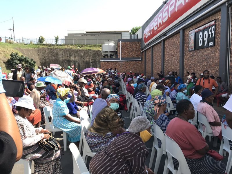 R350 Covid grant returns, relief measures for businesses &amp; employees 

bit.ly/3rzjRsc

<a href="/ecr9495/">East Coast Radio</a> | <a href="/NomfundoSeabre_/">Nomfundo Ngcobo</a> | #Level3
