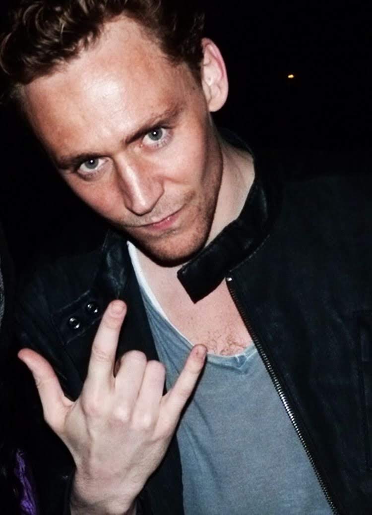 Friar ᯽ Tom Hiddleston era tweet media