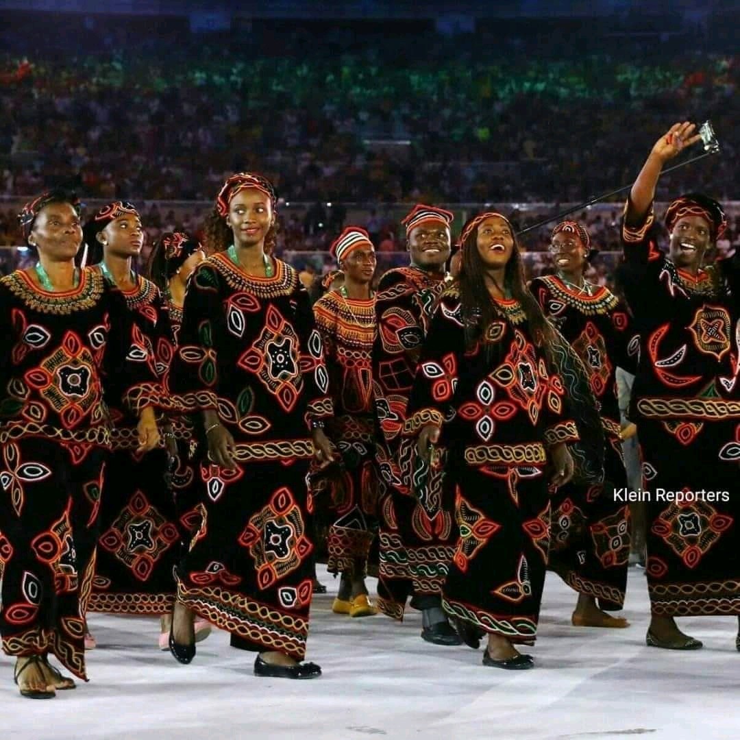 NELLYTSHELAMUT's tweet photo. Une véritable promotion de la culture africaine aux #JOTokyo2021 
Fière de vous!
#Cameroun ⚘ https://t.co/VCFhJnil9d