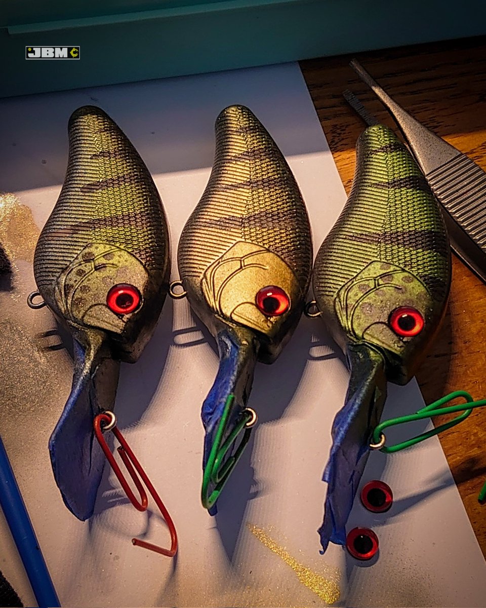 jerkbaitmania's tweet photo. WIP on some Flat Side Cranks in Perch variations..
#jerkbaitmania #jbmcustombaits #crankbait #bassnation #pike #perch #lure https://t.co/R6iTOEXsgJ