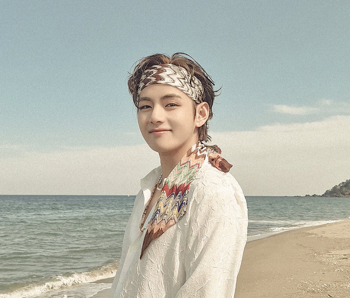 ทะเล เสียงคลื่น หาดทราย เเละ คุณ 

/ 𝗌𝗄𝗒 &amp; 𝗌𝖾𝖺