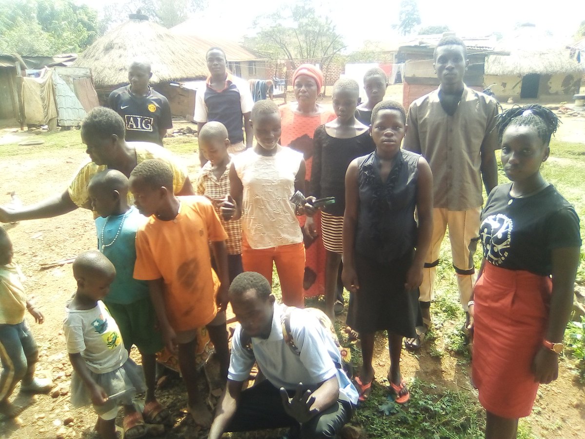 HopeForAfrican5's tweet photo. This is who we are and what we do.
Empowering entrepreneur skills in the junior youths hoping that one day they will earn a good living. https://t.co/jsdkX5aaFo