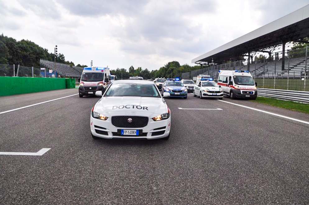 L' <a href="/Autodromo_Monza/">Autodromo Nazionale Monza</a> ha invitato alla Festa dell'Automobilista #CroceRossa a sfilare insieme agli altri altri mezzi di soccorso e delle Forze dell'Ordine.
Un emozionante riconoscimento per il lavoro che viene svolto quotidianamente dagli operatori CRI con grande passione. 🚑🏁