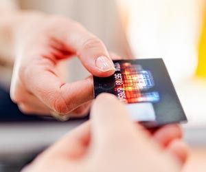 FinancialBrand's tweet photo. Five Ways to Stimulate Increased Debit Card Usage

https://t.co/vdNzYRRHAe https://t.co/04TTEivwyn