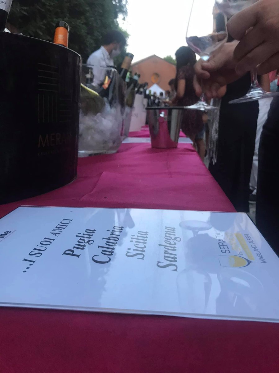 GoWine5's tweet image. Scatti dalla Serata in...bianco di sabato 24, nel sito del Castello di Magliano Alfieri. Un grazie a tutto il pubblico intervenuto, alle cantine che hanno condiviso l'evento. Un grazie speciale all'Associazione Amici del Castello di Magliano Alfieri per la collaborazione!