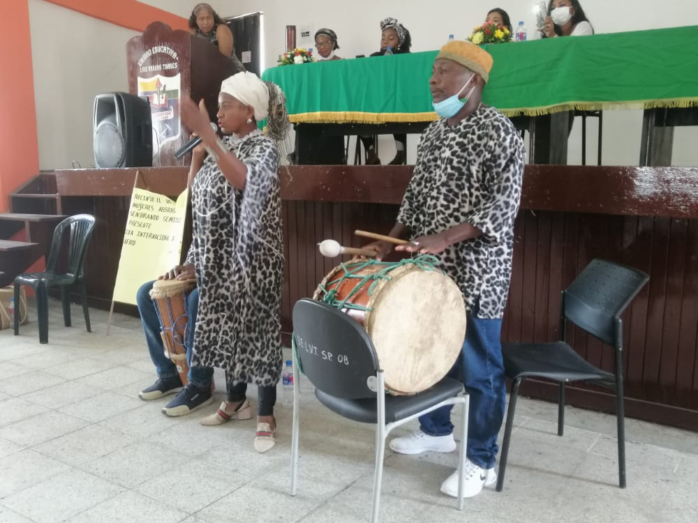 conamunece's tweet photo. Sábado 24 de julio, Foro conversatorio Mujeres Negras Hilando  Desarrollo  entre Historia y Poesías, Realizó   Organización CONAMUNECE  Por el día de LA  Mujer Negra  Latinoamericana , Afrodescendientes,  Caribeña Y de la   Diáspora . https://t.co/l8iXbAgH6H