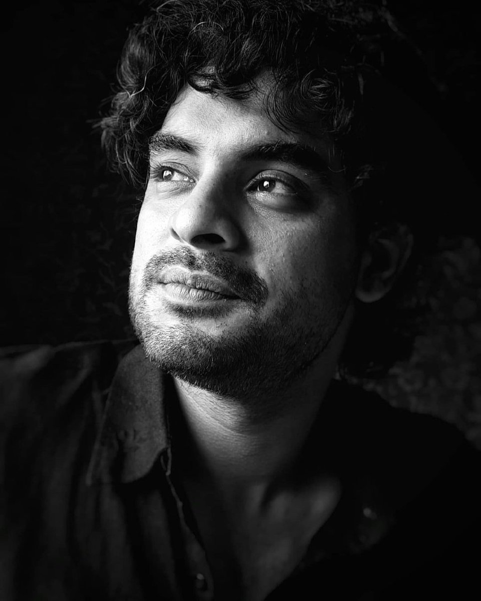 tfwai_thrissur's tweet photo. ചേട്ടന്‍ ♥️💖

@ttovino || @tfwai_official
@tovino_trendz || @tfwai_qatar

#MinnalMurali || #TovinoThomas

#tfwai_official
#tfwai_thrissur
#StaySafeStayHealthy https://t.co/DgZwX2s0SI