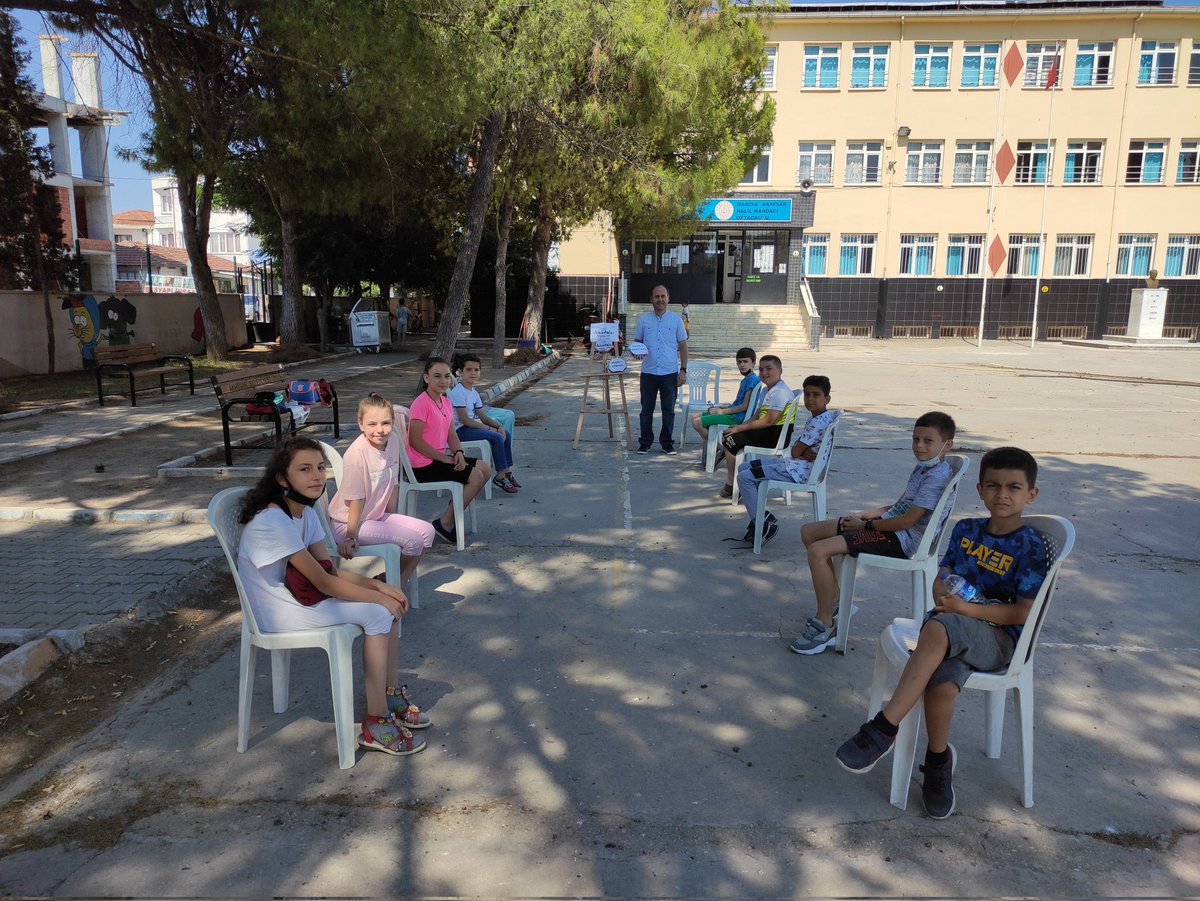 Adnan_Celikk's tweet photo. #Telafidebendevarım 
Akhisar Halil Mandacı İlkokulu Telafide Ben de Varım programı Anadolu Masalları etkinliğimiz
@tcmeb 
@ziyaselcuk 
@mdikici45 
@AkhisarMem https://t.co/FPfiUN2dLG