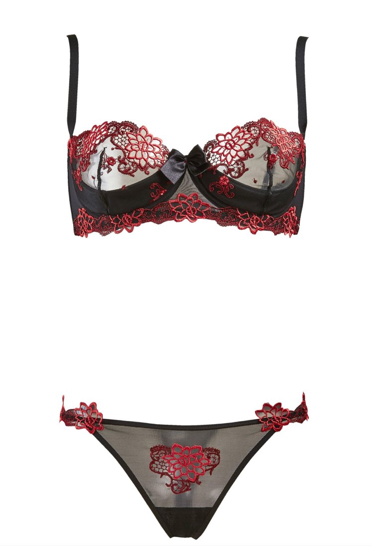 therosepowder's tweet photo. Fun and flirty- exactly how we like our romantic nights 💕
Available in black with rich red embroidered detail. This lingerie set has removable straps and a deep black satin ribbon bow with red diamante detail in the centre. #blackbriefs #blackbriefs #romance #lingerie https://t.co/XThJ3rN1iv