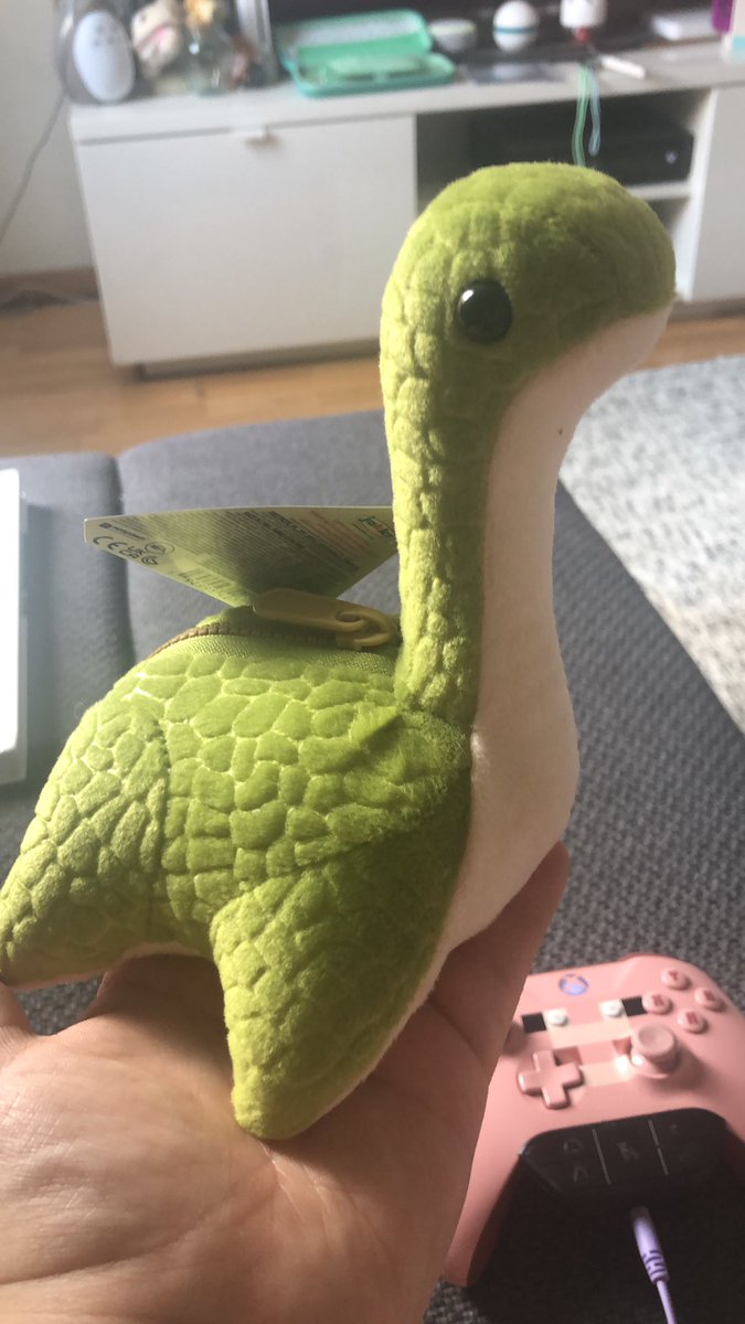 MegumegVT's tweet photo. Thats a happy Fence i mean Nessie ❤️❤️❤️☺️✨ #ApexLegends #nessie #pathfindersquest #EA #lifeline #FunkoPop @PlayApex https://t.co/huuDBItpzd