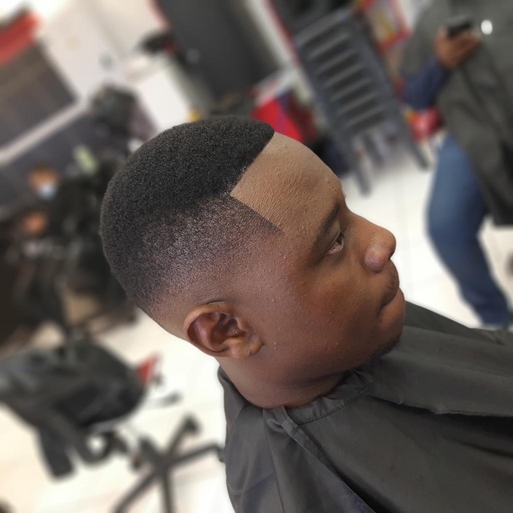 ItuOMG's tweet photo. Transformation alert 🚨 IG @omgcutz https://t.co/6Xy68OphfE