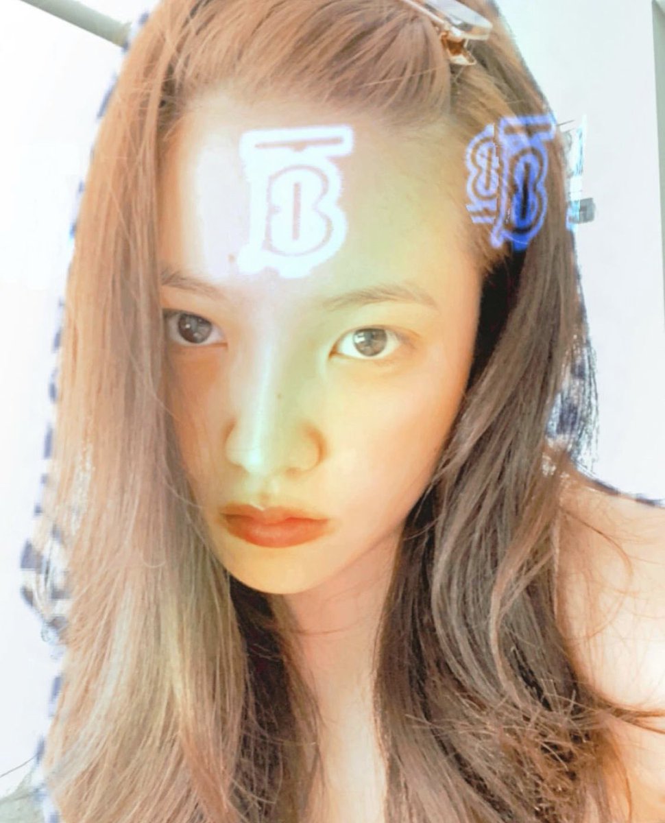 yeri pics 𐙚 tweet media