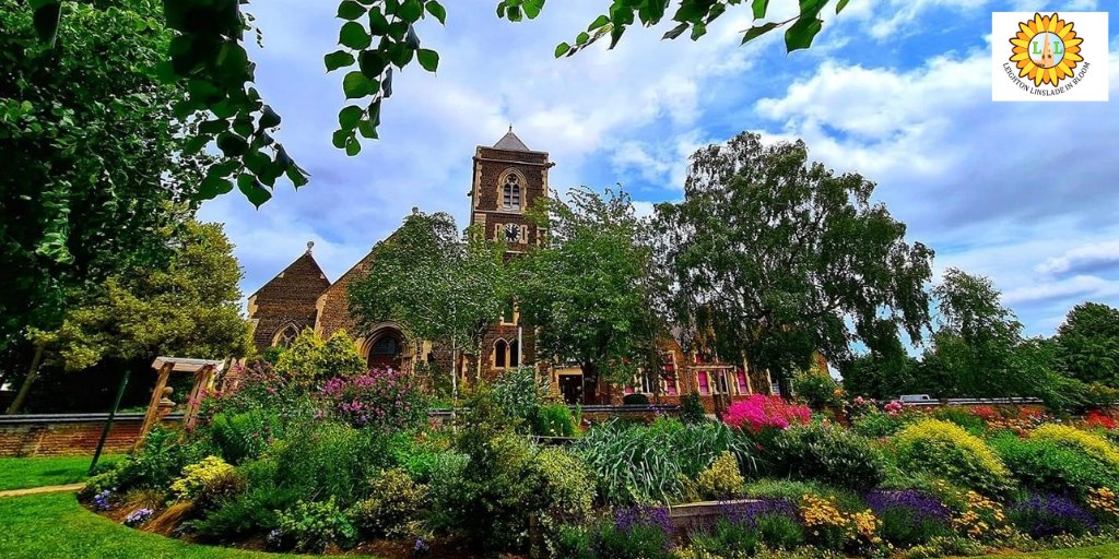 The Friends of Leighton-Linslade in Bloom is a group of dedicated volunteers who have created &amp; maintain the two beautiful community gardens in Pages Park &amp; Linslade Recreation Ground

leightonlinslade-tc.gov.uk/leighton-linsl…

#LoveParks #RespectParks #ProtectParks #KeepBritainTidy