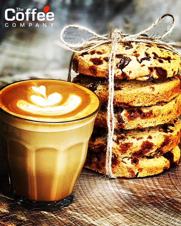The perfect combination for a Monday and both are irresistible to me😍...salt lake caramel cookies and coffee! My day is complete!! 👍❤️☕️🍪 #perksofthejob #mondayfeeling #dietnomore #thefinecookieco #americanstylecookies #saltlakecaramel #perfectlatte #handbaked <a href="/TheFineCookieCo/">The Fine Cookie Co.</a>