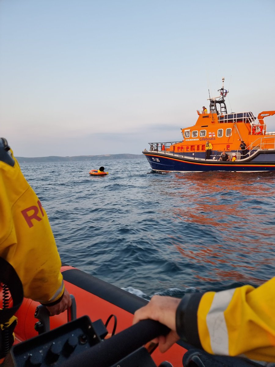 Plymouth Police - D Section Response (@dsectionplym) on Twitter photo Unusual job!
Called to help <a href="/HMCoastguard/">HM Coastguard</a> with a ๐โโ๏ธ,
drifting and refusing to engage,
in a child's dinghy,
3.2 miles out to sea,
with no way of safely returning.
Negotiation and top teamwork from ๐ฎโโ๏ธ, <a href="/PlymouthRNLI/">Plymouth RNLI</a> and <a href="/LooeRNLI/">Looe RNLI</a> to get them on board and safe asap!
Log 899 25th Unusual job!
Called to help <a href="/HMCoastguard/">HM Coastguard</a> with a ๐โโ๏ธ,
drifting and refusing to engage,
in a child's dinghy,
3.2 miles out to sea,
with no way of safely returning.
Negotiation and top teamwork from ๐ฎโโ๏ธ, <a href="/PlymouthRNLI/">Plymouth RNLI</a> and <a href="/LooeRNLI/">Looe RNLI</a> to get them on board and safe asap!
Log 899 25th