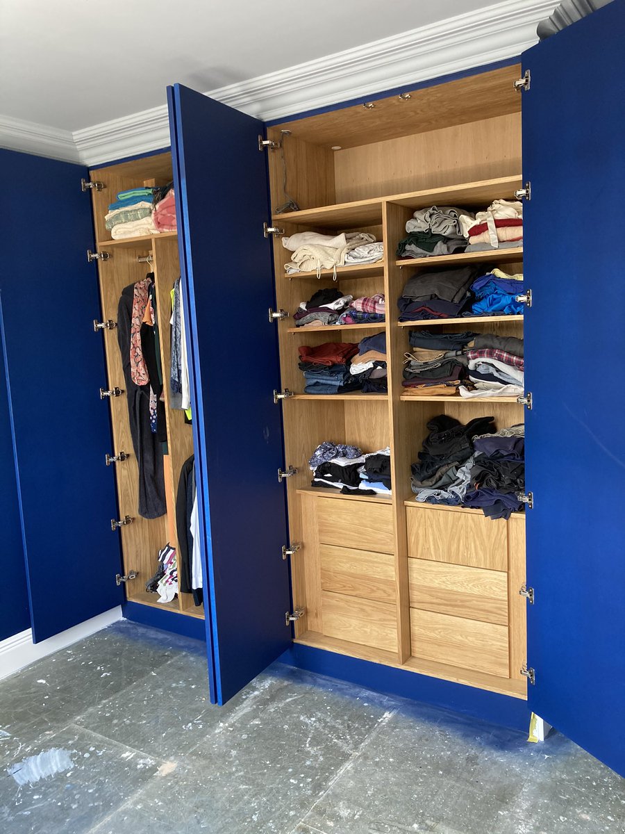 bespokepropert1's tweet photo. Blue shaker wardrobes with oak internals. #wardrobes #worthing #sussexwardrobes #carpenter https://t.co/bTfpxlhqHj